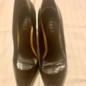 Ralph Lauren size 8 brown crocodile heels